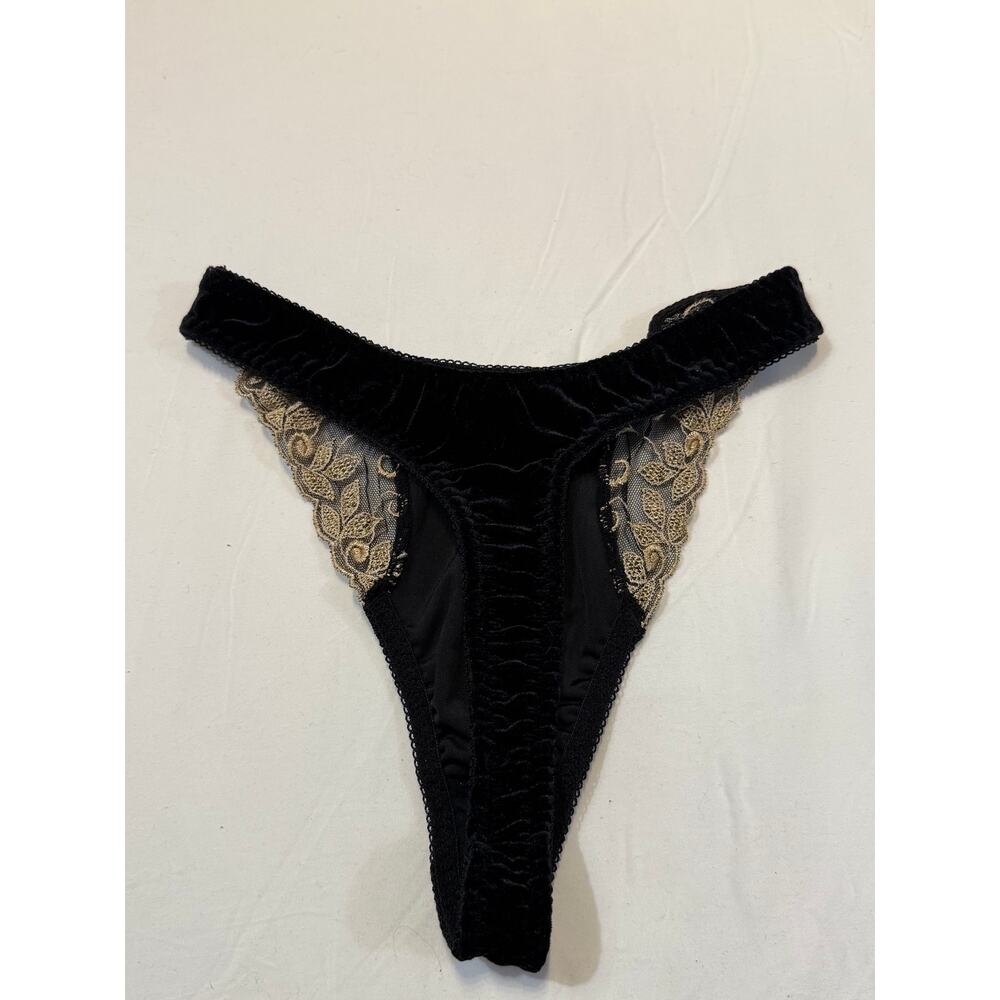 NWOT Vintage Delicates Velvet & Lace Thong – Black & Gold – Size S - Picture 2 of 3